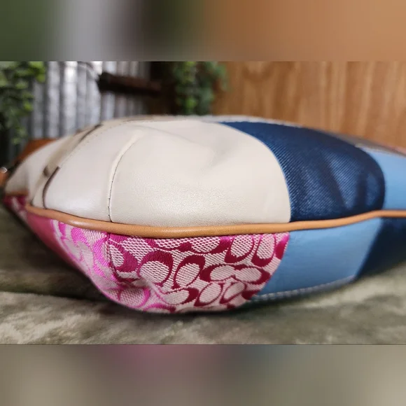 ⭐️EUC COACH Patchwork Hobo Shoulder Bag - Picture 6 of 11